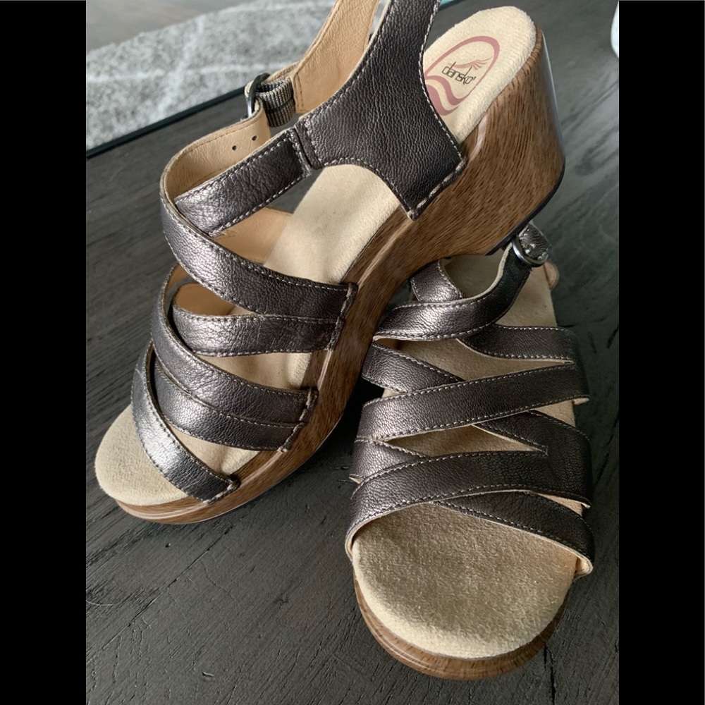 Brand new pewter Dansko Stevie Sandals
